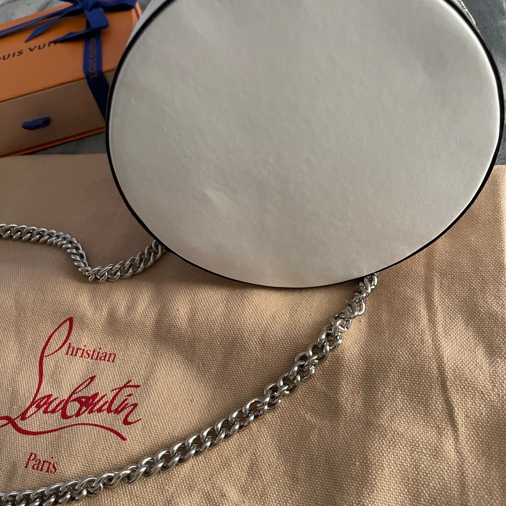 Christian louboutin Marie Jane Embellished leather bucket bag White pristine - Picture 8 of 16
